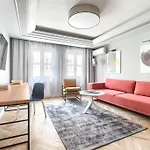 - Butikowe Apartman *