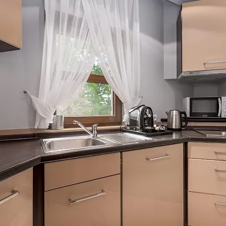 - Butikowe Lejlighed